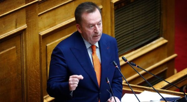 Παραιτήθηκε από τη Βουλή ο Βασίλης Κόκκαλης και οδεύει στο ΕΛΑΣ του Τσίπρα – “Η απόφασή μου είναι καθαρή και συνειδητή”