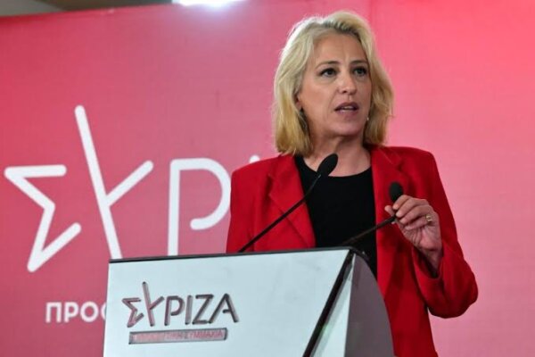 Δούρου: Τιμάμε τις έδρες μας, δεν τις βγάζουμε σε πλειστηριασμό – Οφείλουμε να ανατάξουμε το κόμμα μας, ο ΣΥΡΙΖΑ θα είναι παρών στη Βουλή