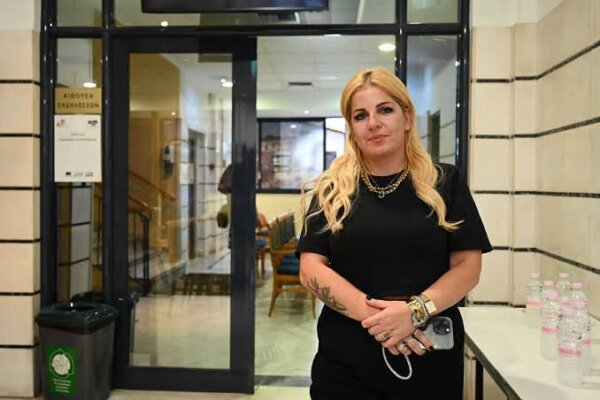 Αλμυρός: Άρπαξε φωτιά εν κινήσει το αυτοκίνητο της προέδρου του ΣΙΚΑΕΛ Δήμητρας Μπαράτση
