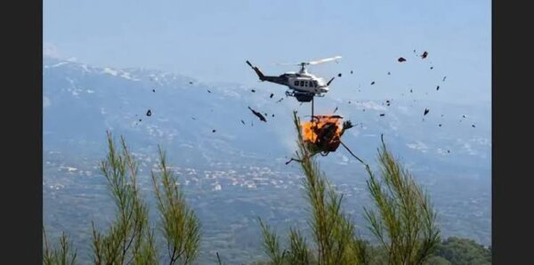 Συλλυπητήρια της αντιπολίτευσης για τη σύγκρουση ελικοπτέρων στην Ψάθα – Αίτημα για διερεύνηση των αιτιών