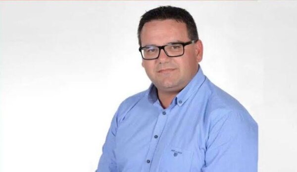 Ο δήμαρχος Στυλίδας ο ένας από τους δύο που συνελήφθησαν για τη φωτιά που ξεκίνησε από τη Βοιωτία