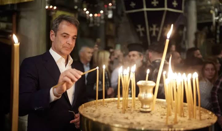 Στη Μονή Μεταμορφώσεως του Σωτήρος στα Χανιά ο Κυριάκος Μητσοτάκης για την Κοίμηση της Παναγίας