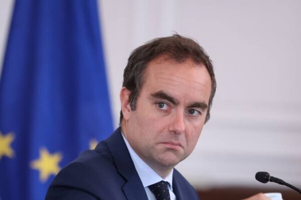 Αποδοκιμάστηκε ο πρωθυπουργός της Γαλλίας από πυρόπληκτους – Ανακοινώθηκαν μέτρα ύψους 100 εκατομμυρίων ευρώ