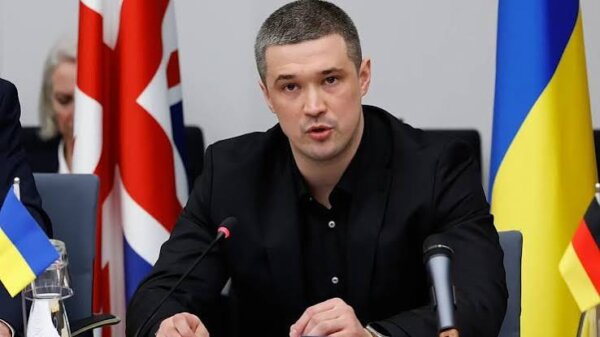 Πολιτική βόμβα Φέντοροφ στην Ουκρανία: Ζητά εκλογές εν μέσω πολέμου, οι δημοσκοπήσεις που ανησυχούν τον Ζελένσκι