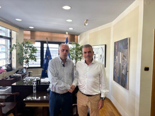 Χρήστος Καπετάνος στον Θανάση Μαμάκο: «Η Λάρισα προχωρά με έργα στην πόλη και τα χωριά»