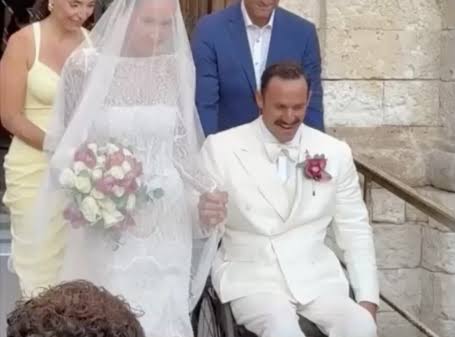 Αντώνης Τσαπατάκης: Παντρεύτηκε τη Διαμαντία Λόμι στα Χανιά