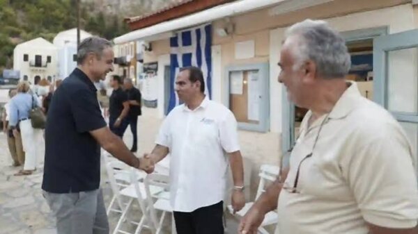 Μήνυμα ισχύος και στήριξης έστειλε από το Καστελόριζο ο Πρωθυπουργός – Τα έργα υποδομών στη συνάντησή του με τον δήμαρχο