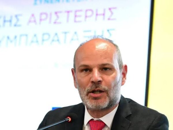 Κυβερνητικές πηγές κατά Κουτεντάκη: Μπορεί να έχει έρθει στη χώρα μας το επόμενο Νόμπελ οικονομίας