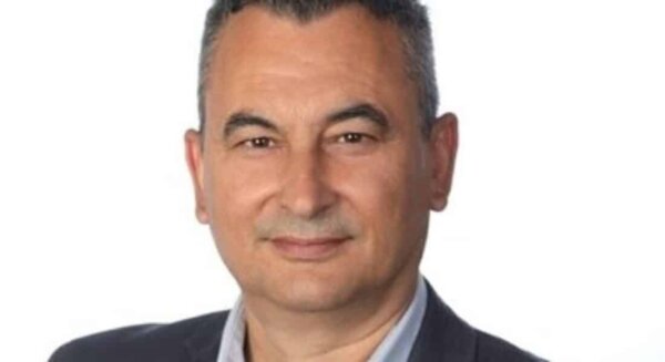 Παραιτήθηκε ο Αντιπεριφερειάρχης Υγείας Βαγγέλης Αποστόλου επικαλούμενους προσωπικούς λόγους