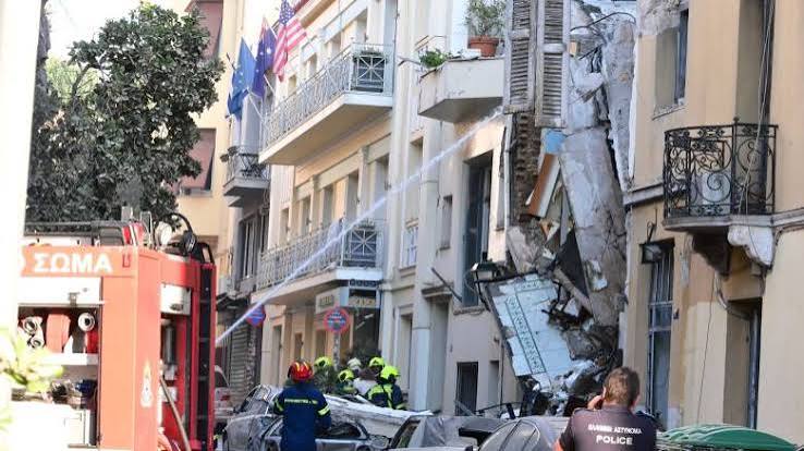 Έκρηξη στην Πλάκα: Φόβοι για μεγάλη τραγωδία, έξι αγνοούμενοι – Συνεχίζεται η έρευνα