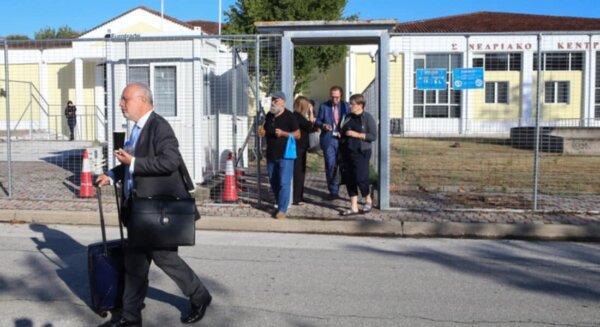 Δίκη για τα Τέμπη: Δεκτό το αίτημα για άρση απορρήτου στο κινητό του κατηγορούμενου σταθμάρχη