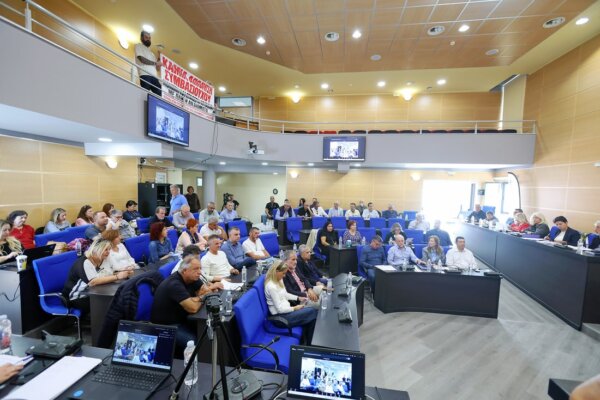 Το μέλλον των οδικών αξόνων απασχόλησε τη συνεδρίαση λογοδοσίας στο Περιφερειακό Συμβούλιο Θεσσαλίας