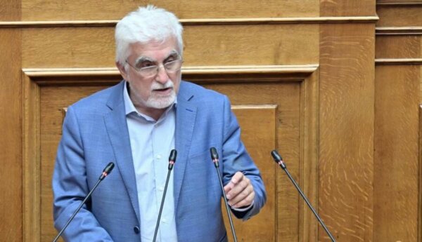 Γ. Καριπίδης: 102 εκπαιδευτικά κενά & καταγγελίες για υπερπληθή τμήματα στην Πρωτοβάθμια Εκπαίδευση Λάρισας