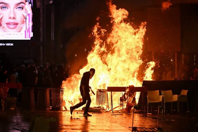Ιταλία: Διαδηλώσεις και επεισόδια σε Μιλάνο, Μπολόνια, Τορίνο και Ρώμη