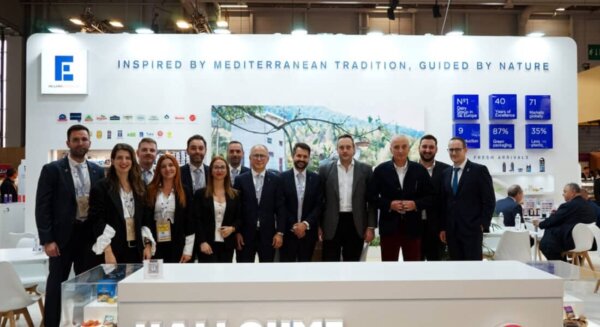 Η ΟΛΥΜΠΟΣ στη SIAL Paris 2026 με τρία περίπτερα – Παρουσίασε το νέο Drinking Greek Yogurt και τα προϊόντα υψηλής περιεκτικότητας σε πρωτεΐνη