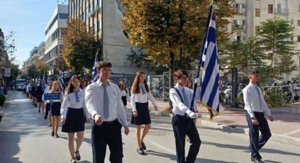 Στις 11:30 η παρέλαση στη Λάρισα – Ποιος θα εκπροσωπήσει την κυβέρνηση