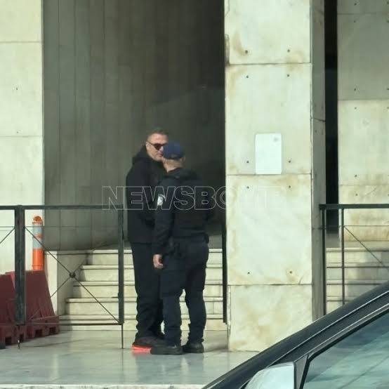 Στη ΓΑΔΑ ο Αντώνης Ρέμος