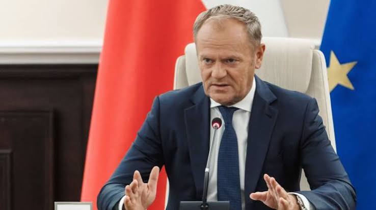 Κρίση στην Πολωνία: Γιατί ο πρόεδρος διέκοψε το ταξίδι του στη Σενεγάλη –Καταγγελίες για πραξικόπημα